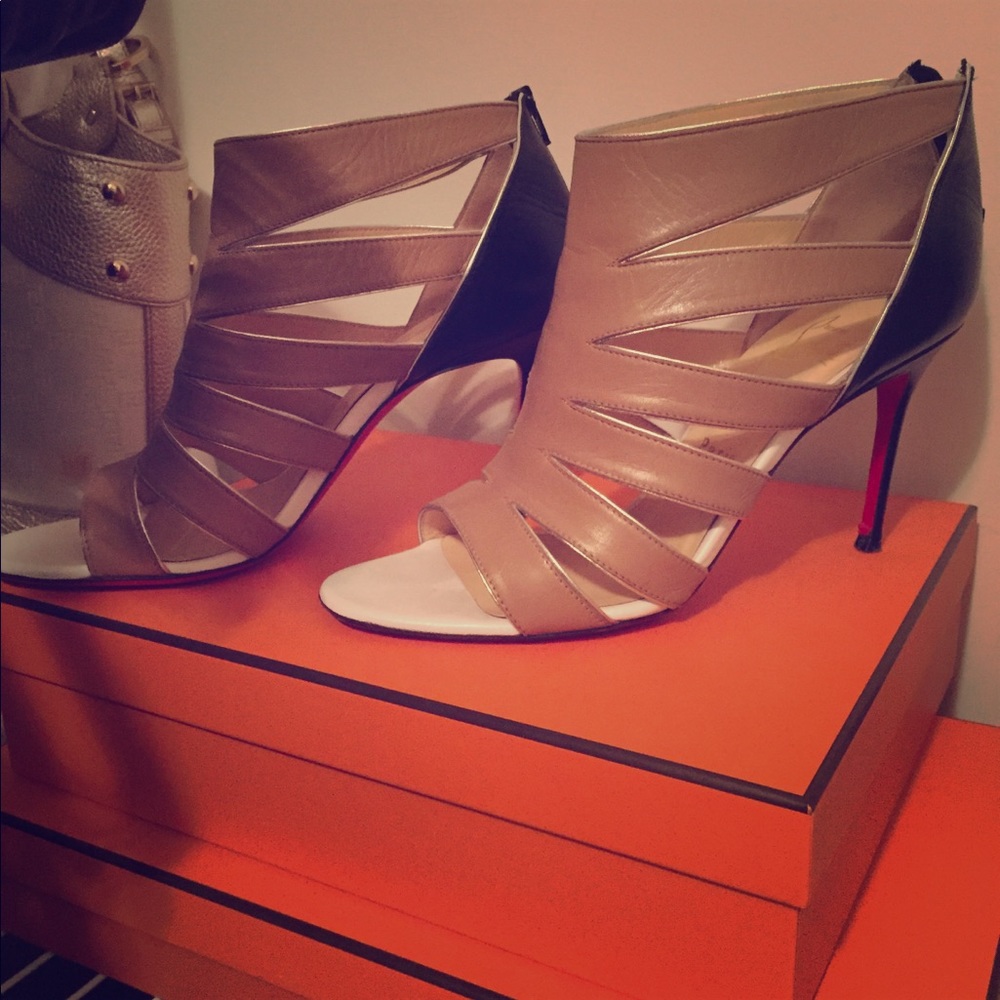 ❤️ beautiful Christian loubies ❤️ gorgeous heels